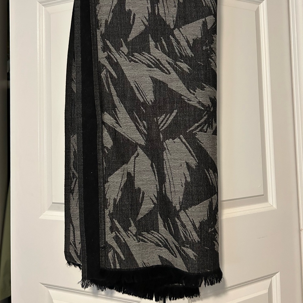 Lululemon Scarf